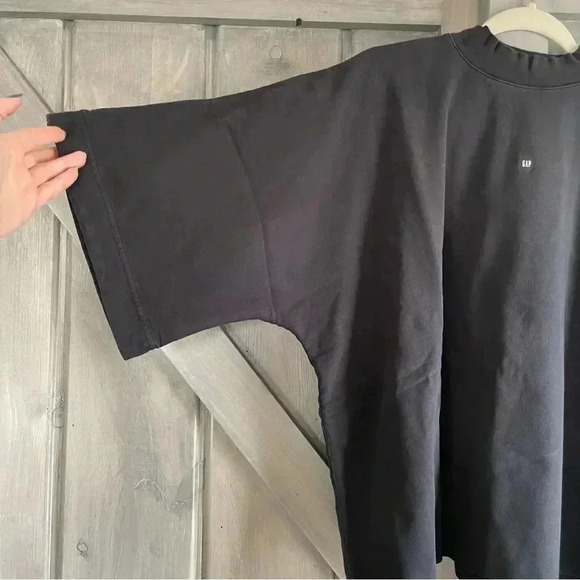 YZY Gap‎ Balenciaga No Seam Logo Boxy Tee in Black size small - Picture 4 of 7